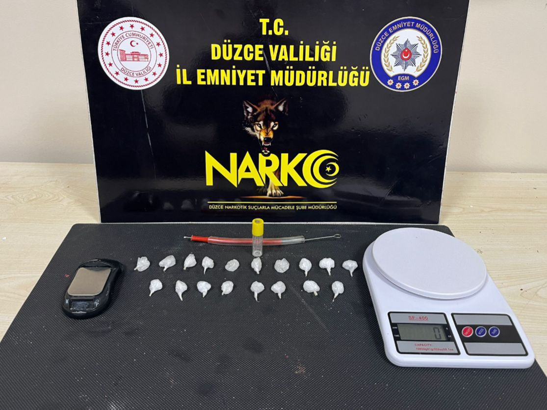 DÜZCE’DE ZEHİR TACİRLERİNE GEÇİT YOK